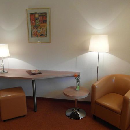 Hotel am Springhorstsee Großburgwedel Buitenkant foto