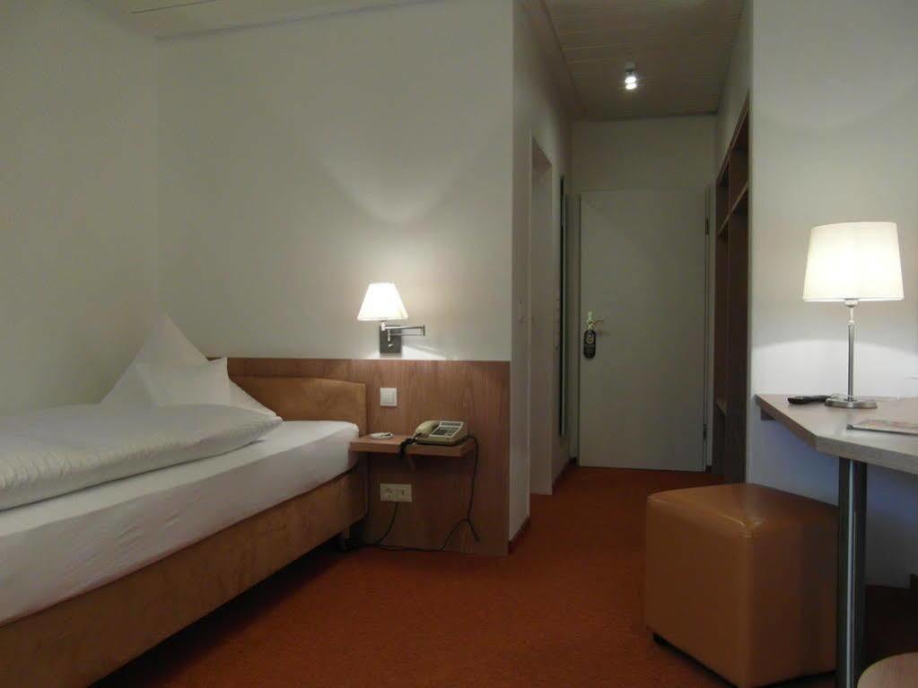 Hotel am Springhorstsee Großburgwedel Buitenkant foto